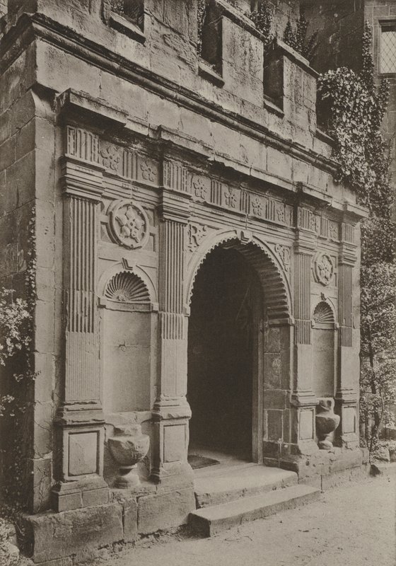 Kapı, Gate House