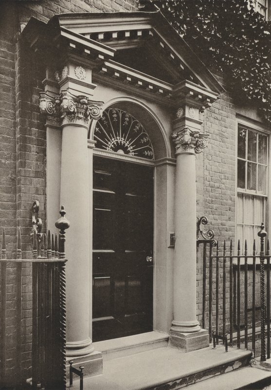 Kapı, Redhill Road, Reigate, Surrey (s/b fotoğraf) by William Galsworthy Davie
