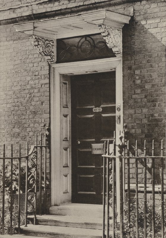 Kapı, Çavdar, Sussex (s/b fotoğraf) by William Galsworthy Davie