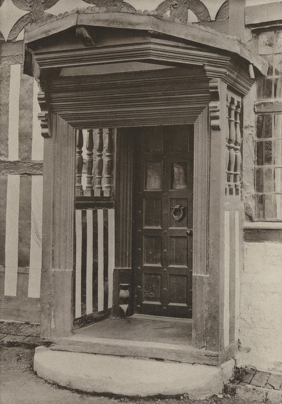 Kapı, Orta Ev, Mayfield, Sussex (s/b fotoğraf) by William Galsworthy Davie